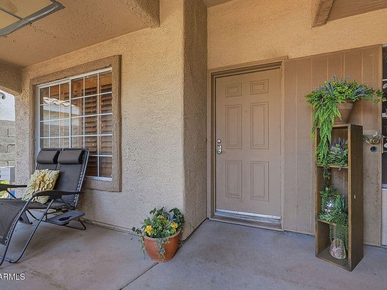 981 W HUDSON Way photo 5
