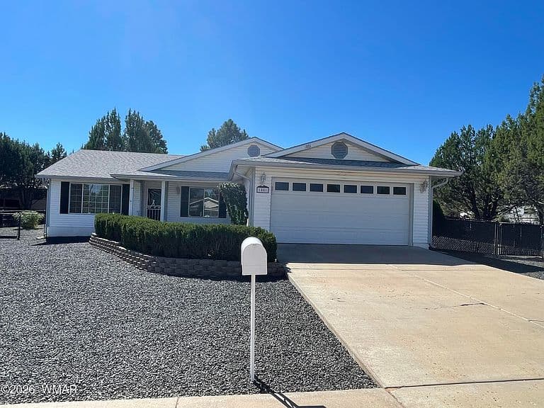 1801 W Miller photo 2