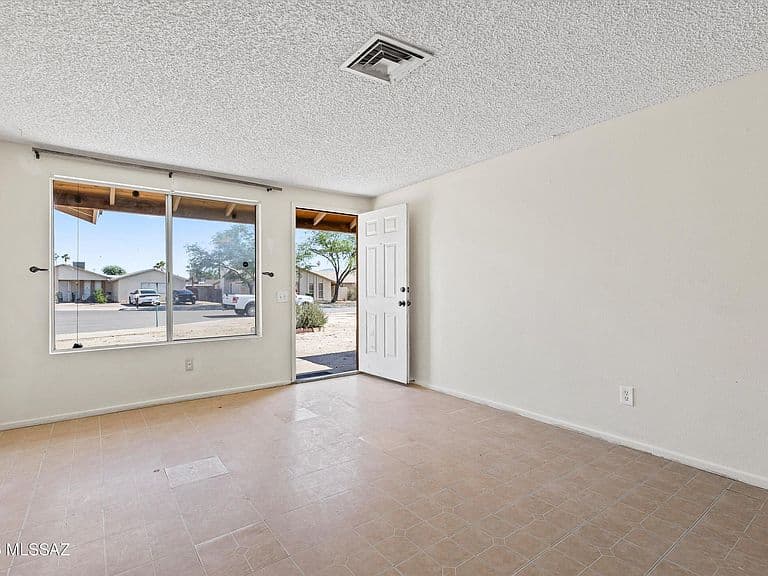 4520 W Lynn Cir photo 5