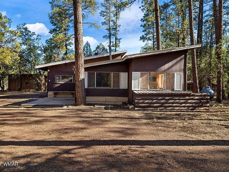 2671 Juniper Ave photo 3