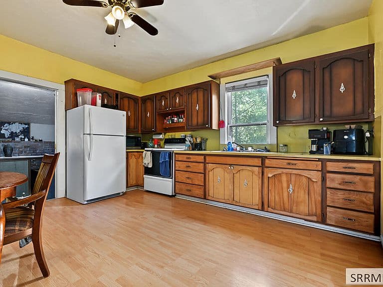 4370 N 5000 W photo 5