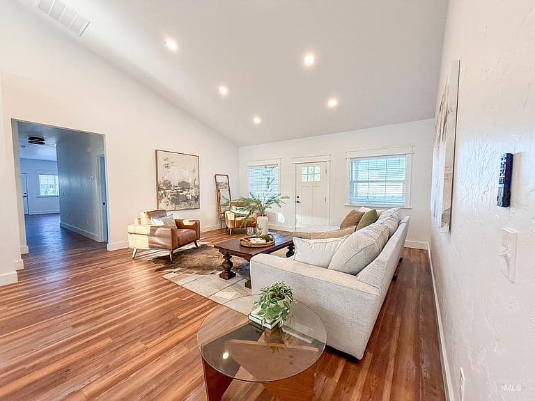 5937 5th Ave photo 5