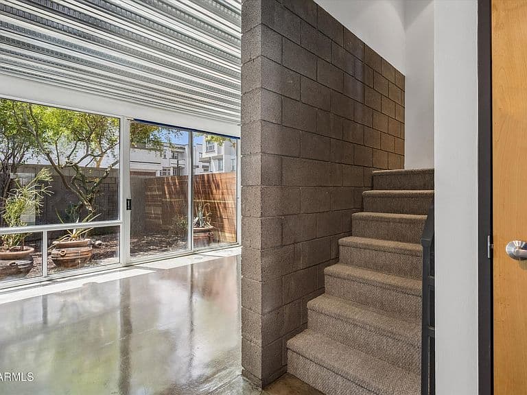 727 E PORTLAND Street #33 photo 5