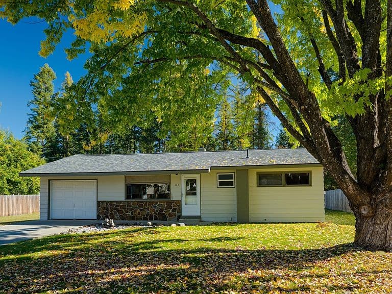 123 Highwood Dr photo 2