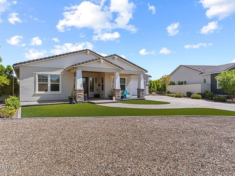11001 N MCKINNEY Street photo 5
