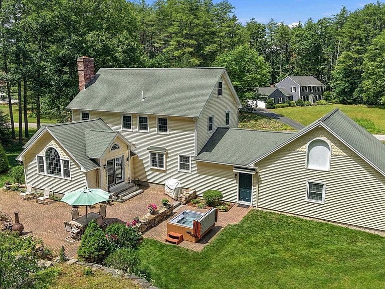 10 Winding Valley Road photo 2