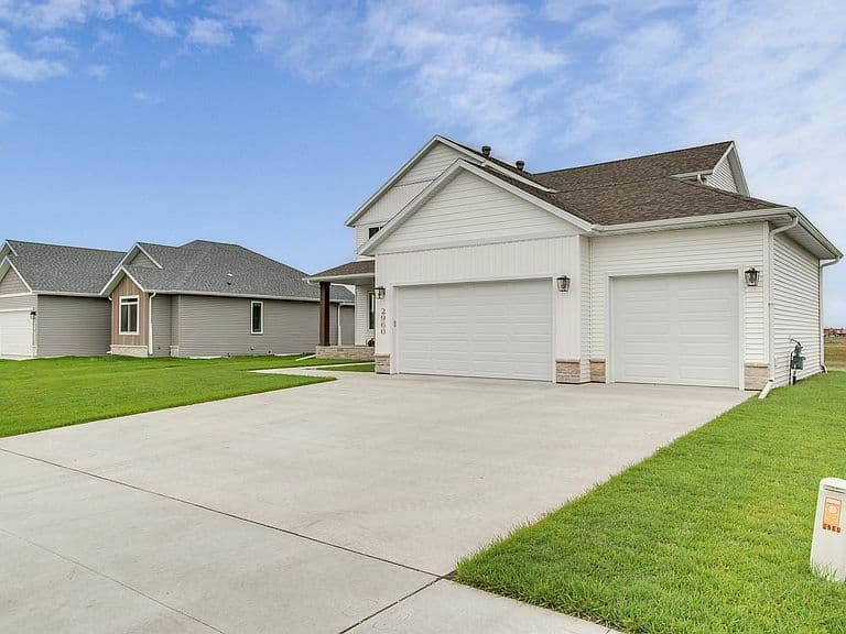 2960 Prairie Farms Cir S photo 4