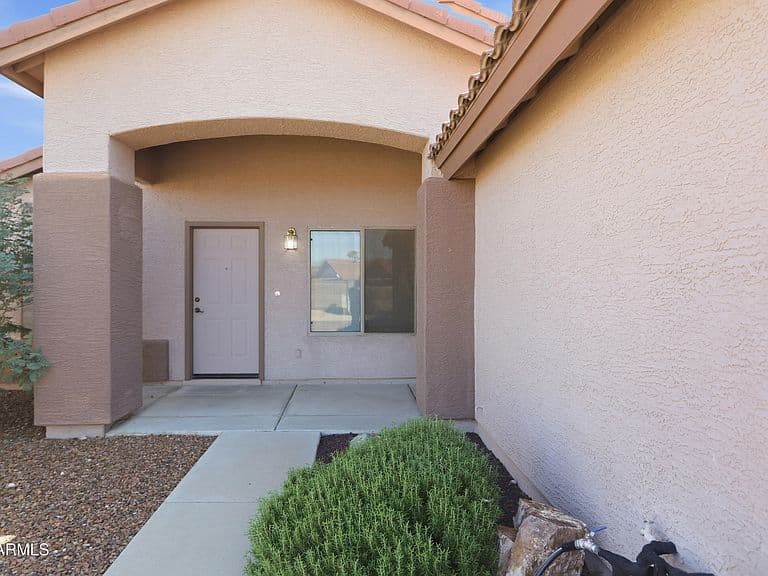 24011 N 35TH Drive photo 2