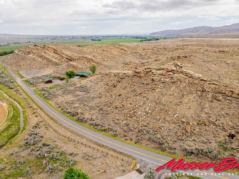 180 Sage Creek Rd photo 4
