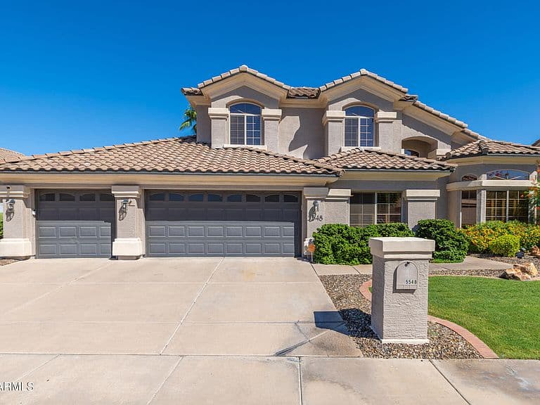 5548 E CAMPO BELLO Drive photo 2