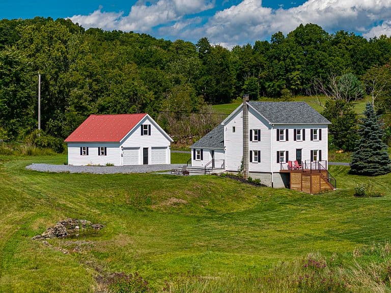 109 Crosier Road photo 5