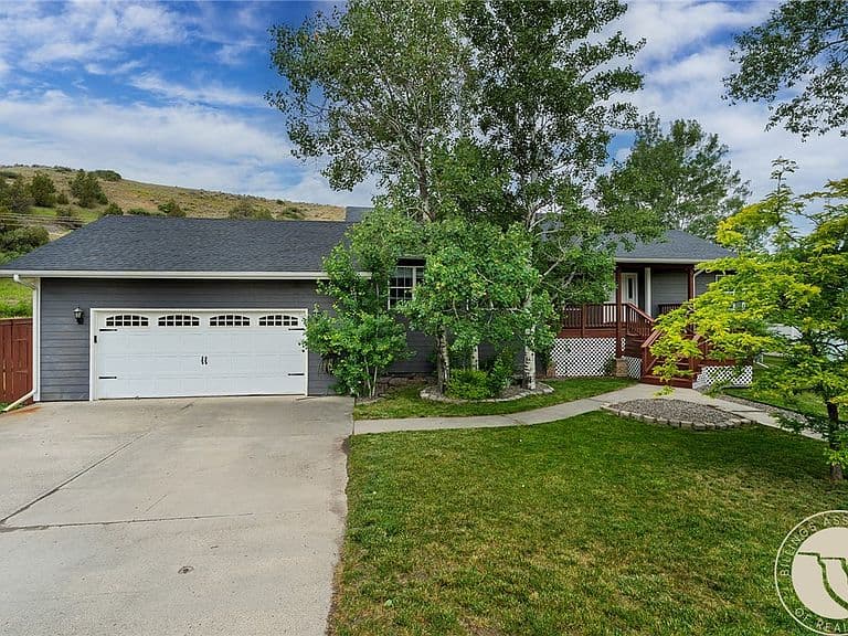 3150 Aviemore Ct photo 2