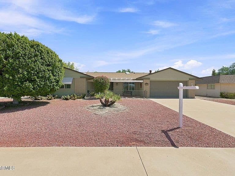 14201 N BOSWELL Boulevard photo 2