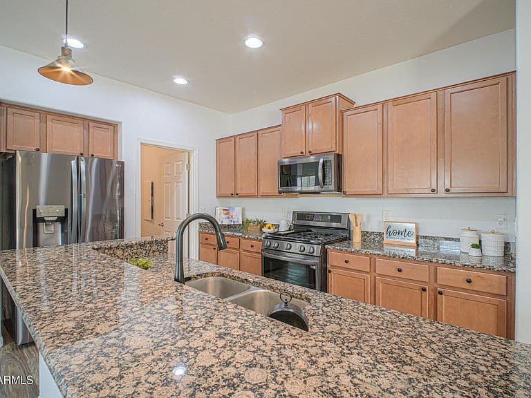 1575 W ALDER Road photo 3