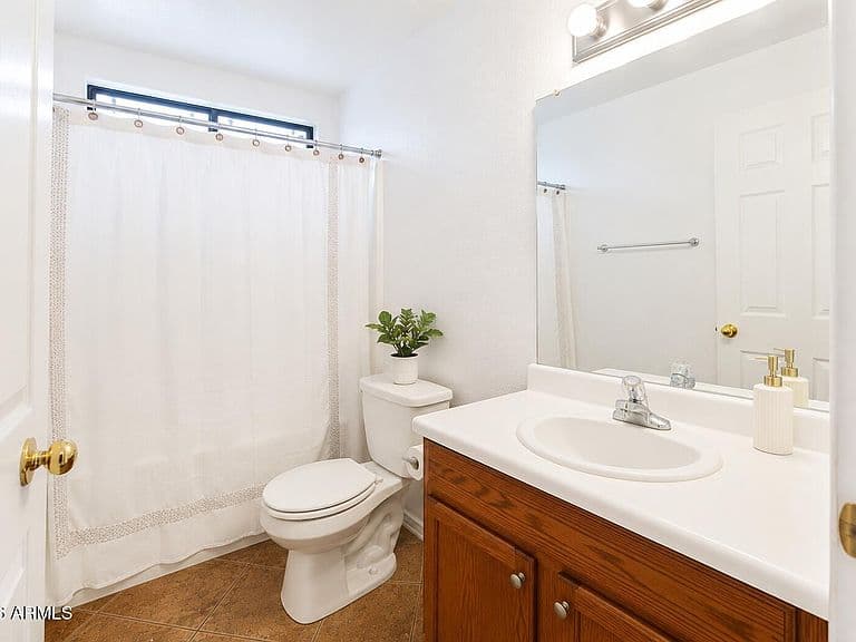 8511 W COLLEGE Drive photo 5