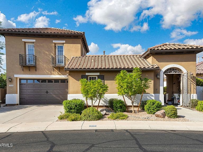 2240 E AZALEA Drive photo 1