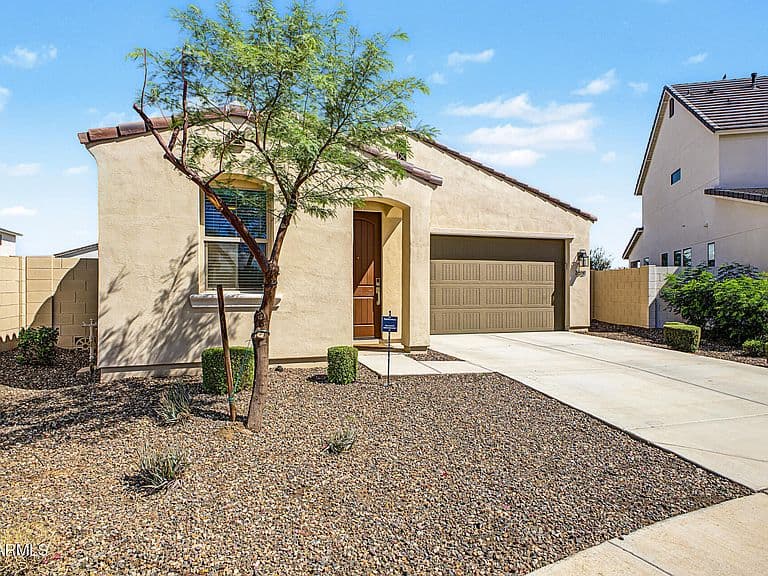 35121 N MAGNETTE Way photo 2