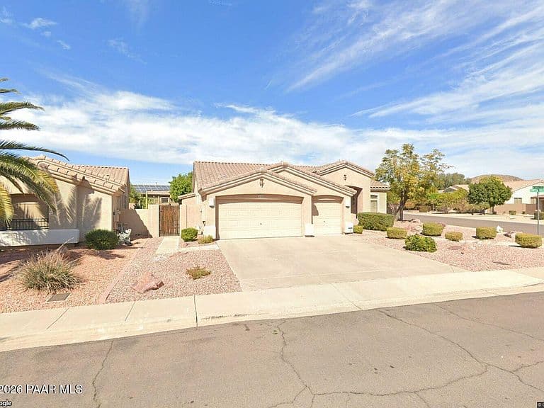 6756 W Lone Cactus Dr photo 1