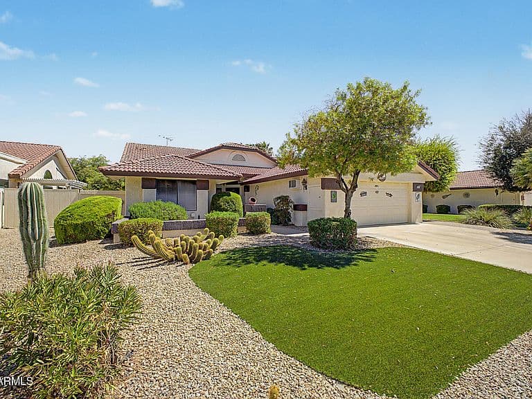 19831 N ALTA LOMA Drive photo 1
