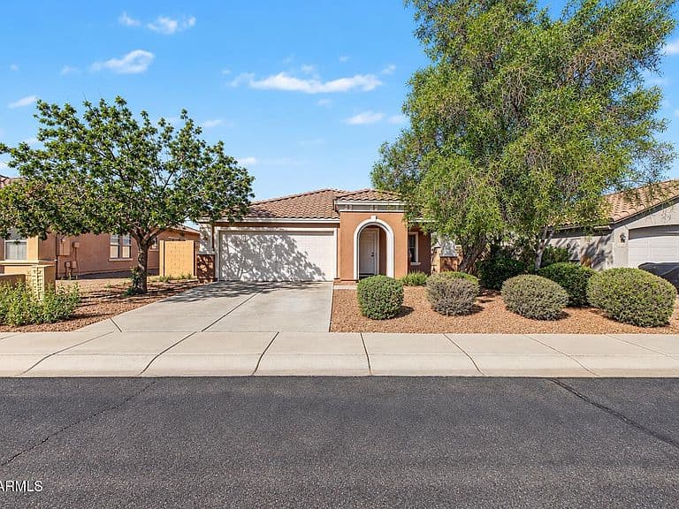 25748 W NANCY Lane photo 2