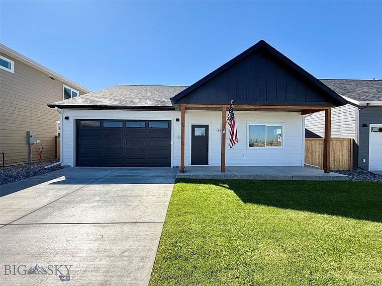 810 Accolade Loop photo 1
