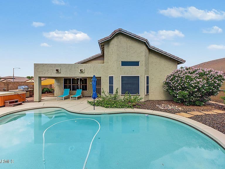 6439 W KRISTAL Way photo 5