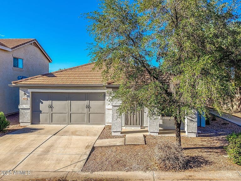 3634 E Constitution Dr photo 3