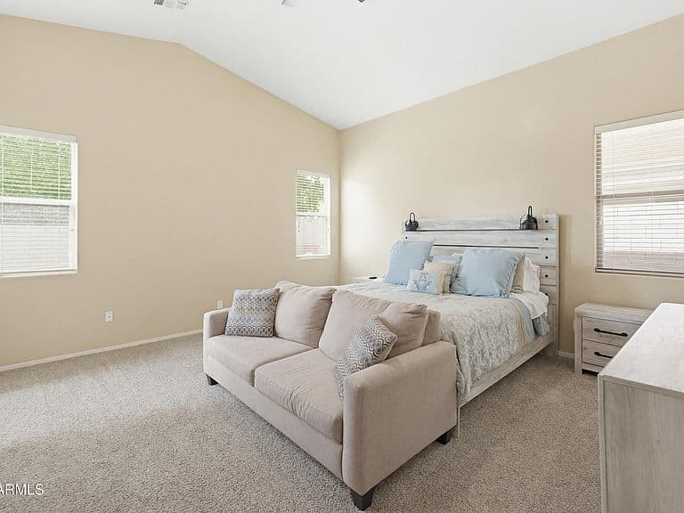 17271 W SMOKEY Drive photo 4