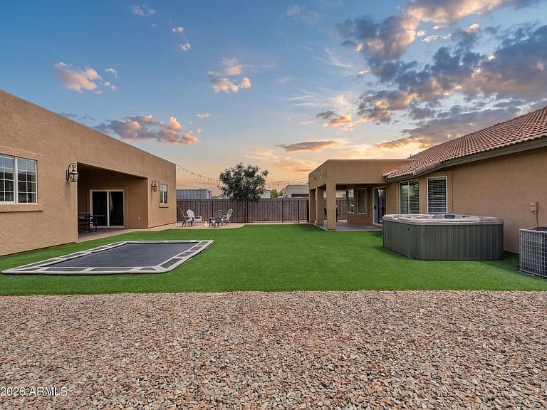 11240 E RAMONA Avenue photo 1
