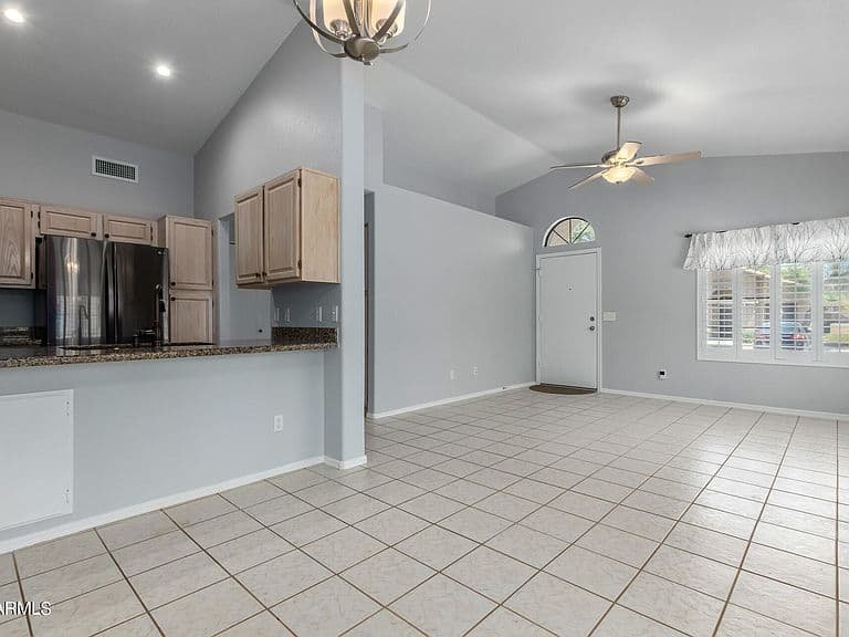 14300 W Bell Road Unit 349 photo 2