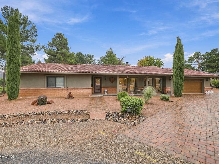 115 CHAPARRAL Drive photo 1