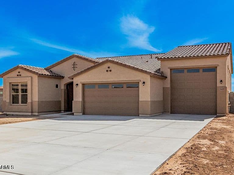 24335 W DUANE Lane photo 1