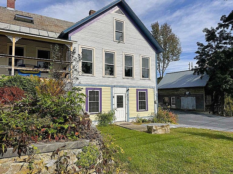 1001 Maple Street photo 2