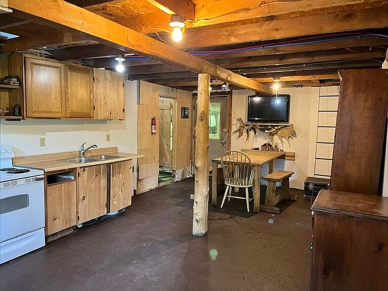 424 Howse Road photo 3