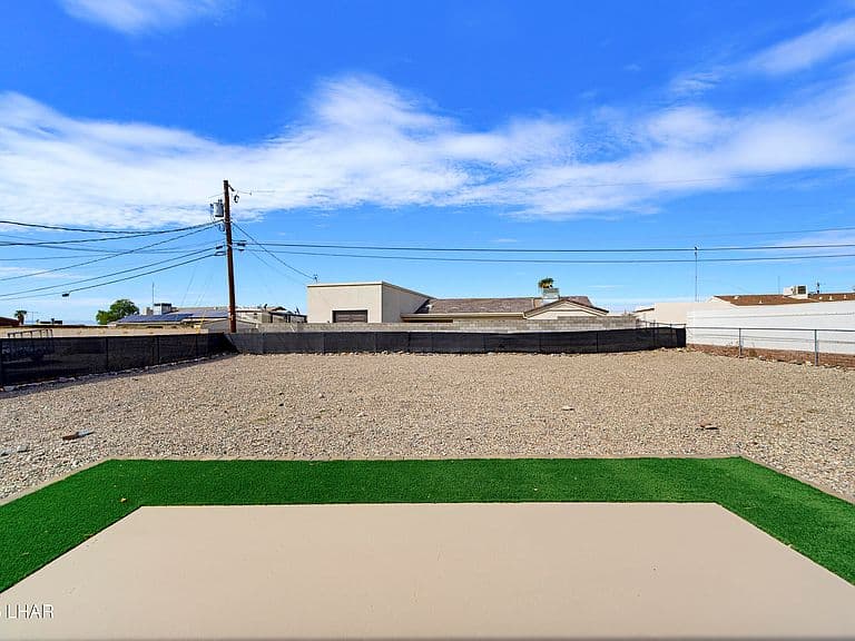 3123 Daytona Ave photo 2