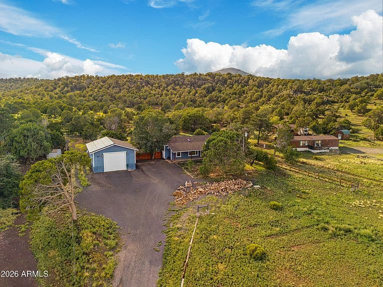 5650 FOSTER Road photo 4