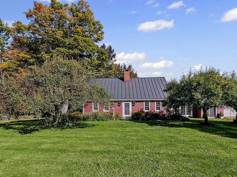 218 N Puckerbrush Road photo 1