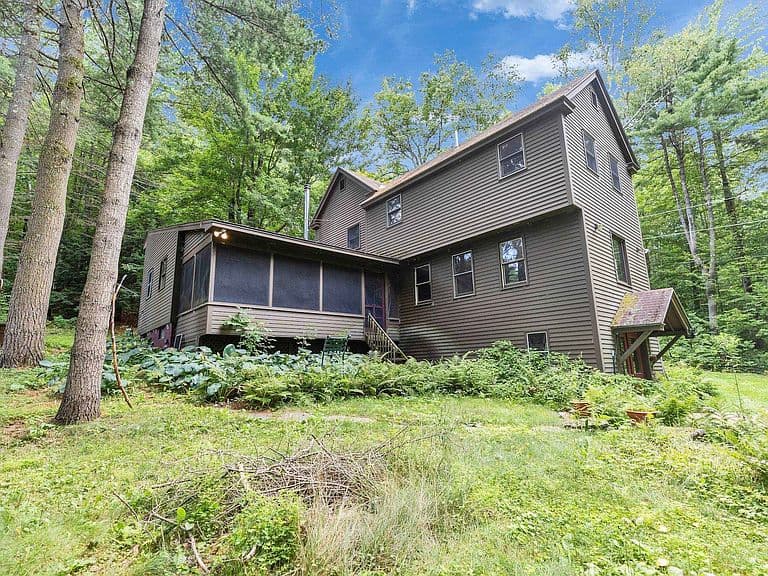 183 Quaker City Road photo 2