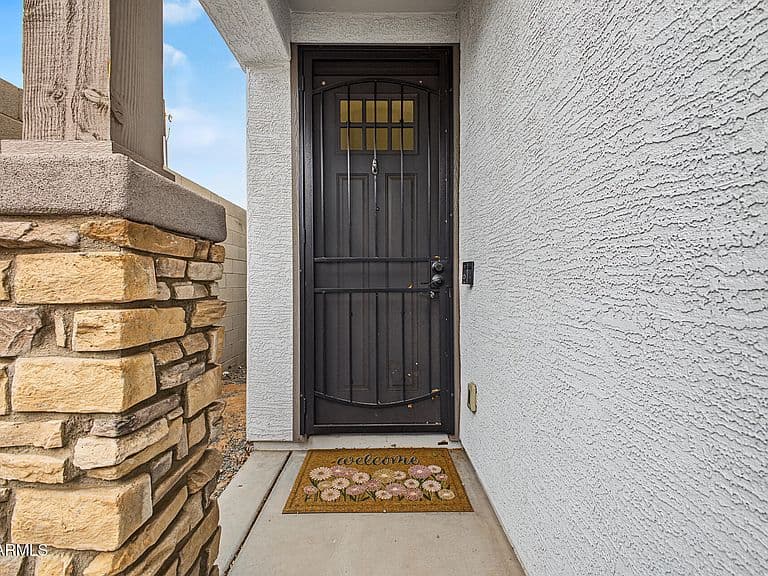 2339 E UNIVERSITY Drive #20 photo 2