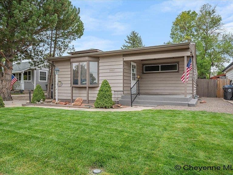 3607 Alexander Ave photo 5