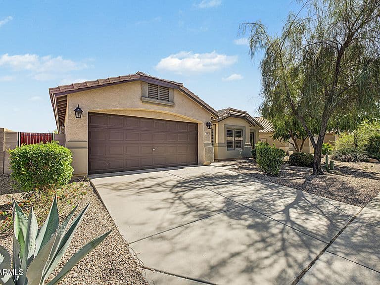 21911 N BACKUS Drive photo 3
