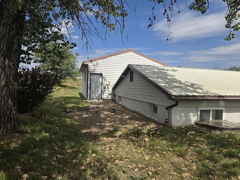 603 6th Ave N photo 5