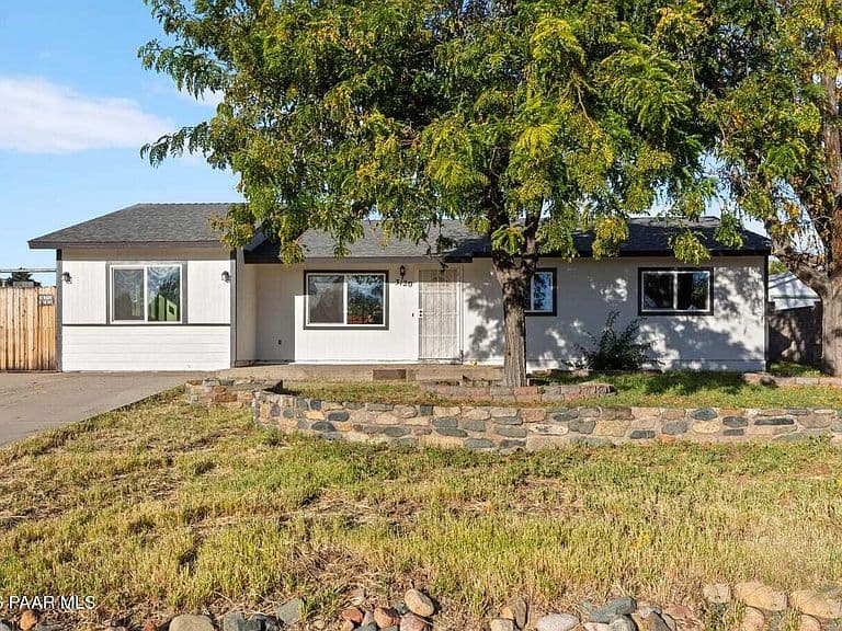 3120 N Princess Ln photo 3