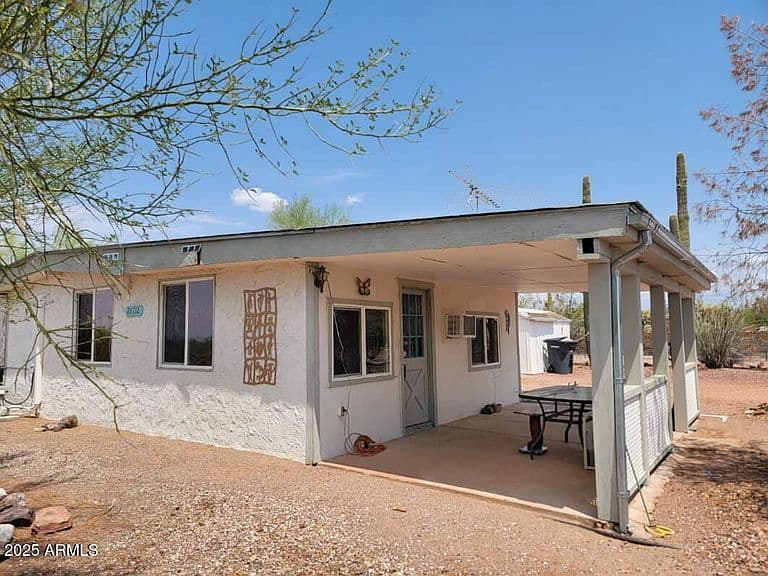 25712 W Steinbeck Drive photo 1