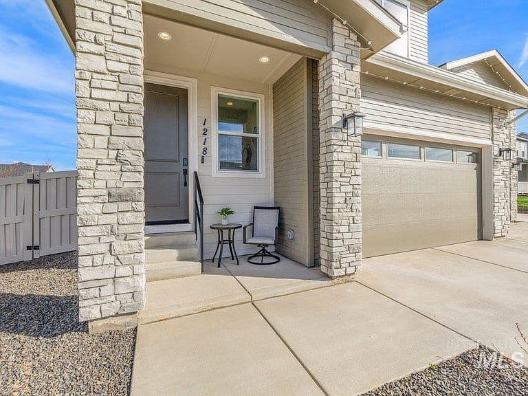 1218 Stirling Meadows Ct photo 4