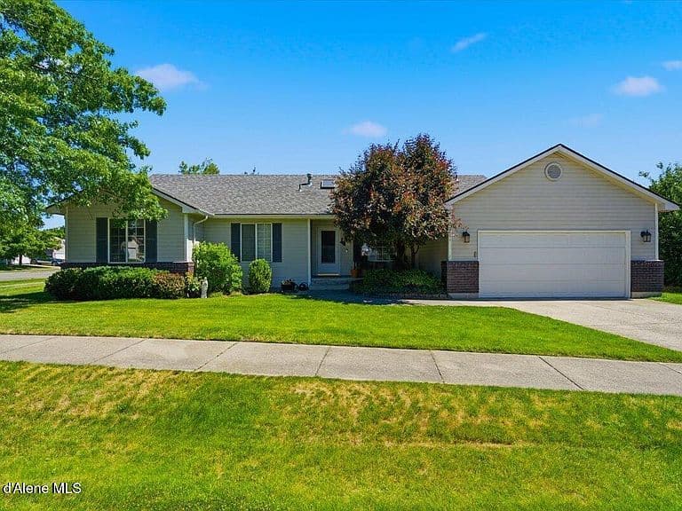 2860 N Top Flight Dr photo 2