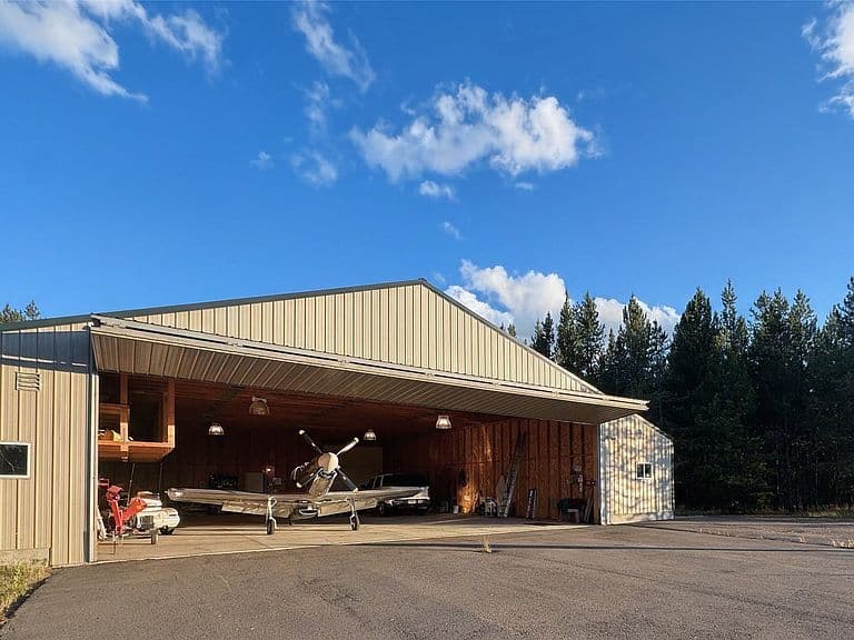 132 Lindbergh Dr photo 1