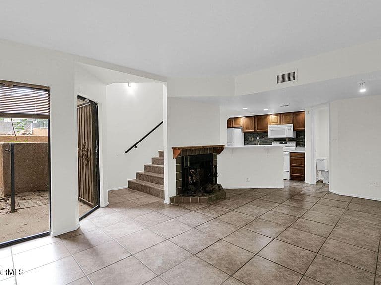 3228 W GLENDALE Avenue #126 photo 3