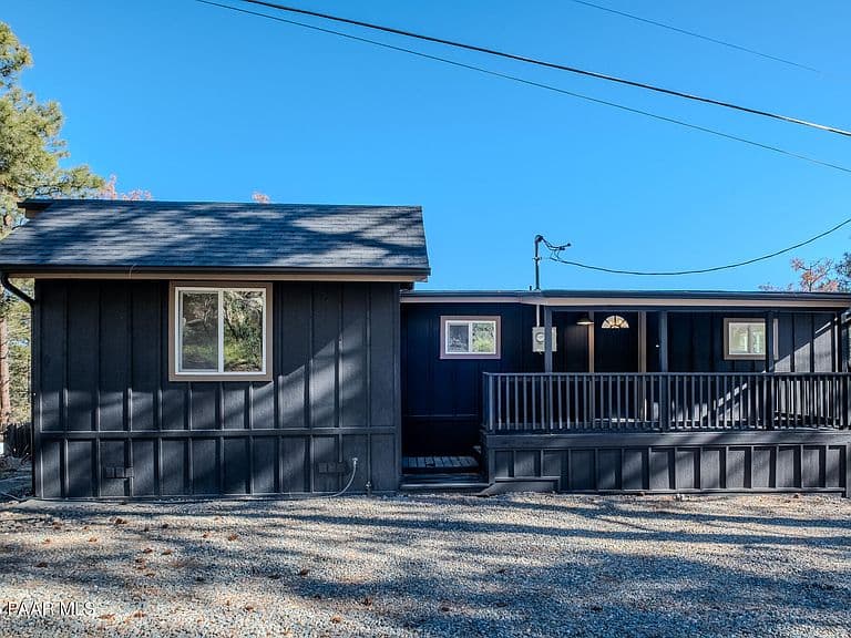 1033 S Lucerne Dr photo 1