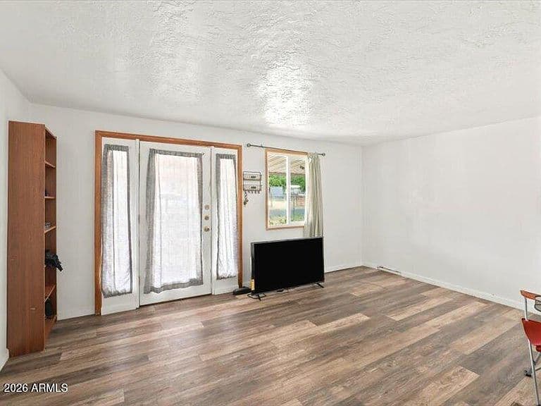 345 S GRAHAM Way photo 5